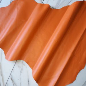 1x Lederhaut (BO-997), orangefarben 0,6mm, nappa