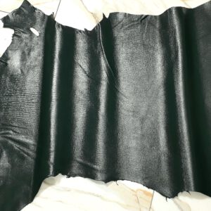 1x Lederhaut (YH-1086), tannengrün 0,7mm, nappa