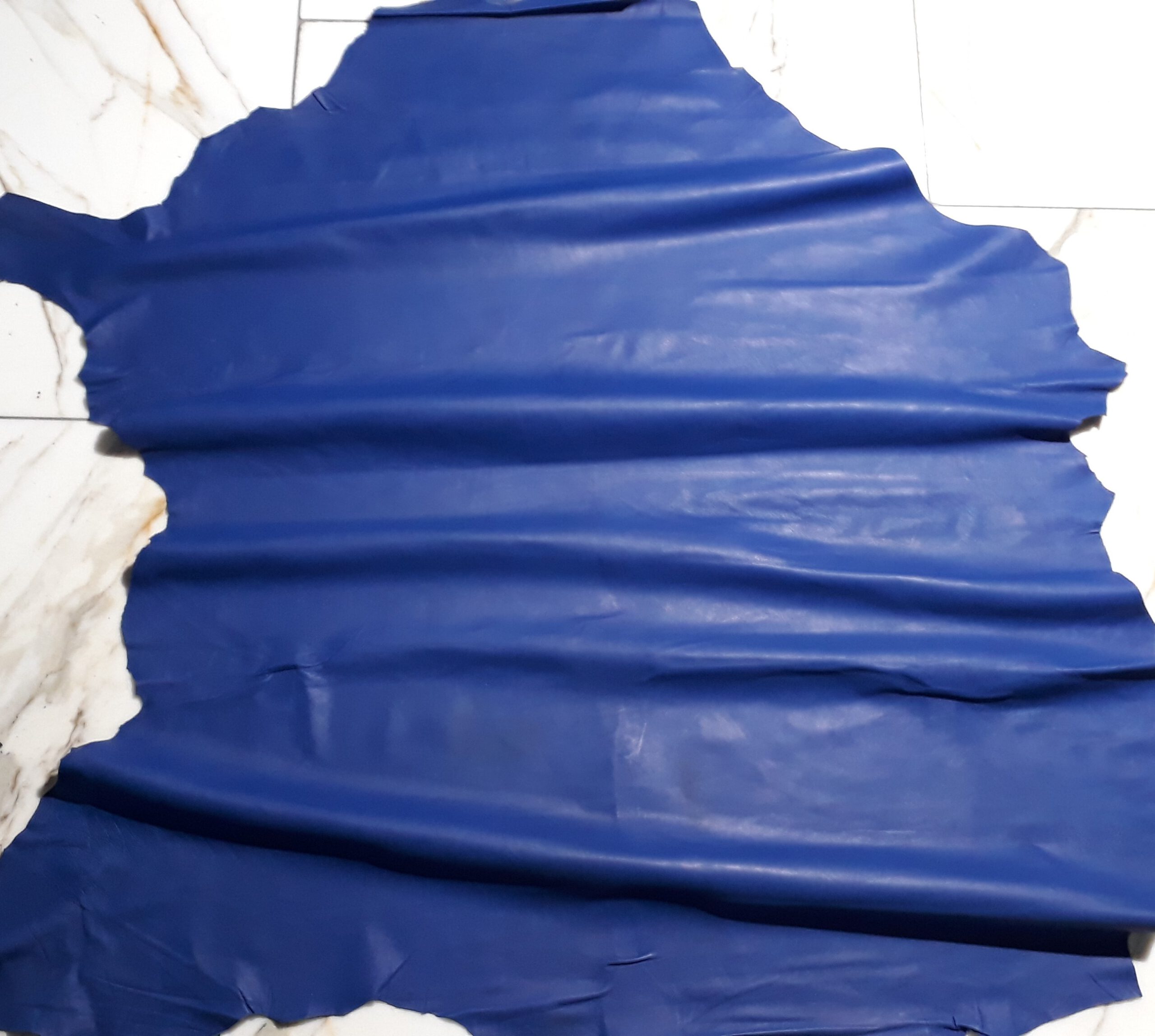 1x Lederhaut (ZO-1210), royalblau 0,6mm, nappa
