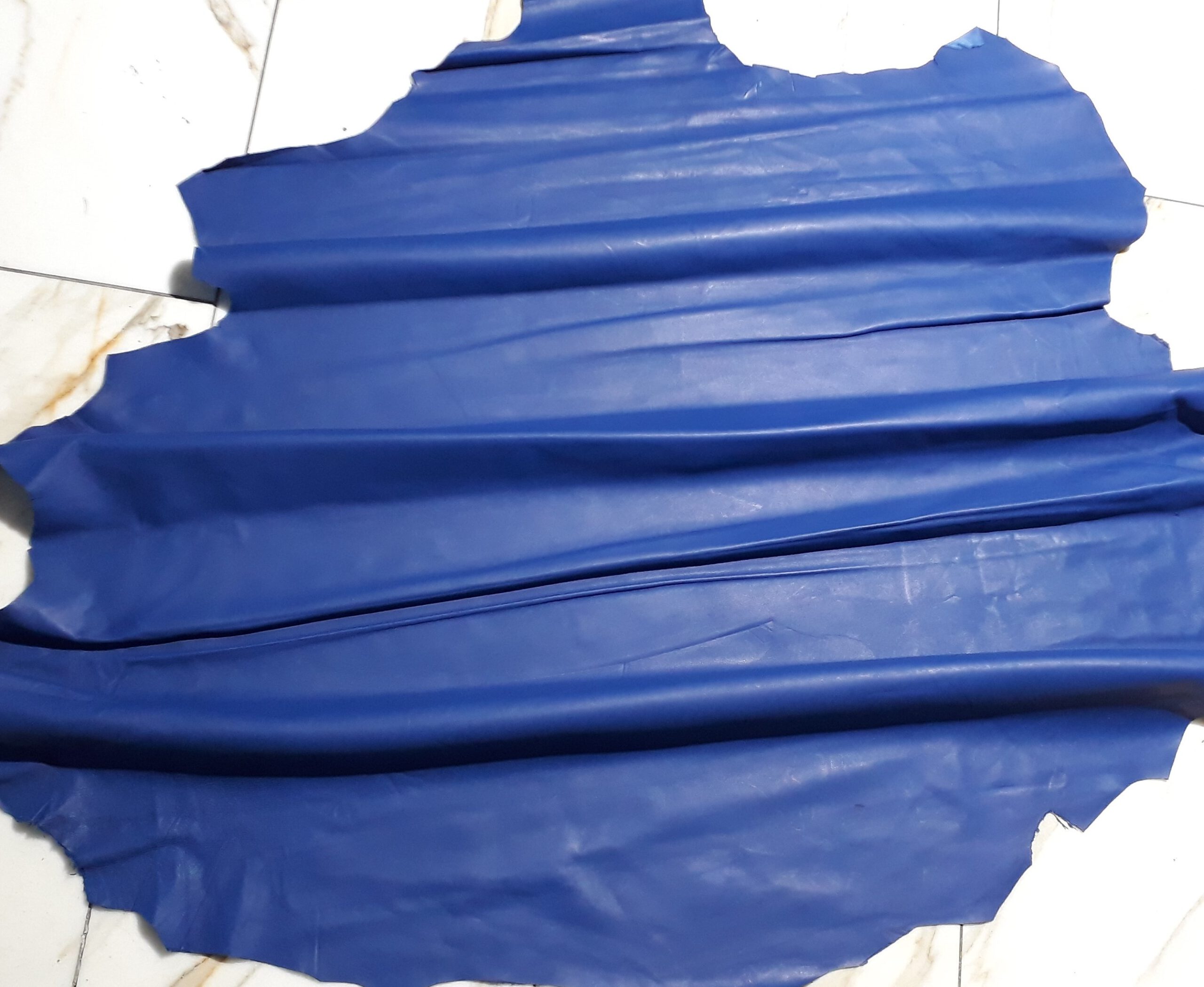 1x Lederhaut (ZO-1212), royalblau 0,6mm, nappa