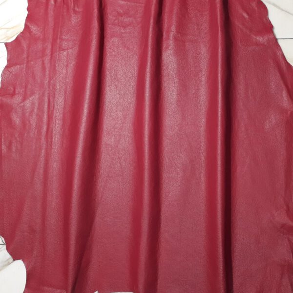 1x Lederhaut (DO-1246), himbeerrot 0,8mm, nappa