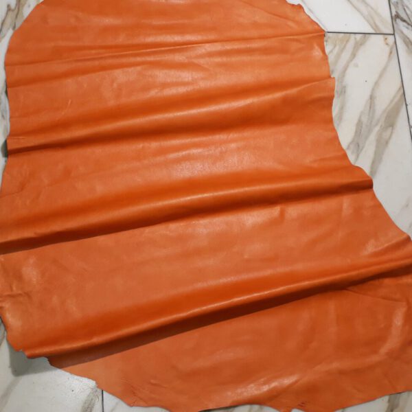 1x Lederhaut (RO-1251), orangefarben 0,5mm, nappa