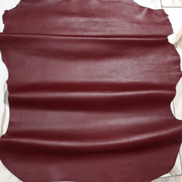 1x Lederhaut (AO-1279), weinrot 0,6mm, nappa