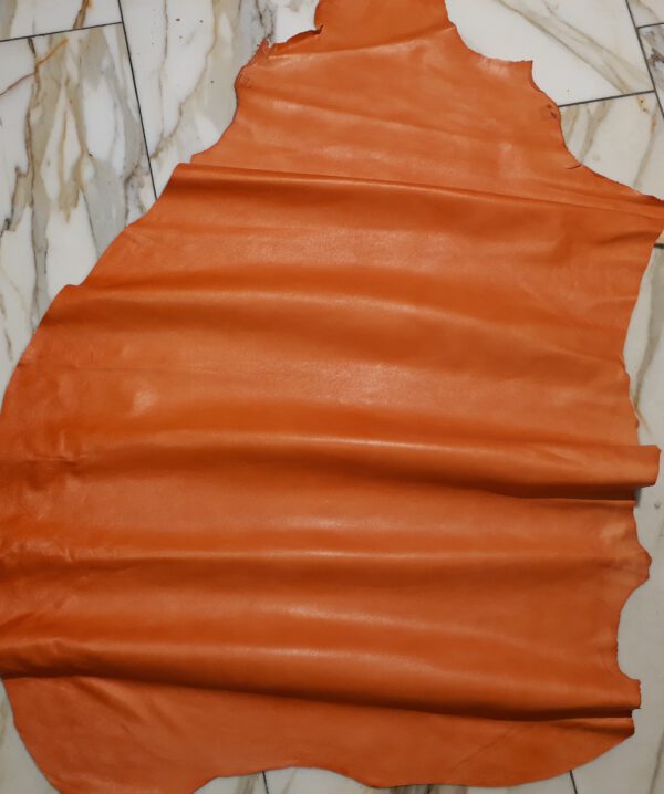 1x Lederhaut (SB-1285), orangefarben 0,6mm, nappa