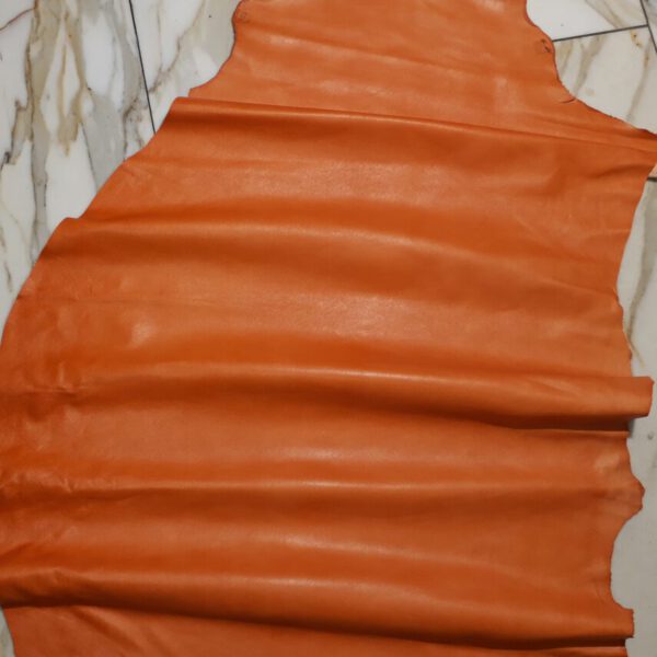 1x Lederhaut (SB-1285), orangefarben 0,6mm, nappa