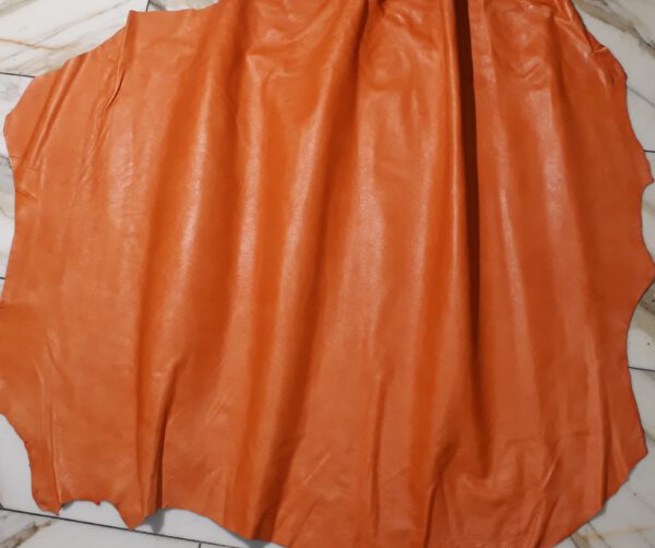 1x Lederhaut (SC-1417), orangefarben 0,7mm, nappa