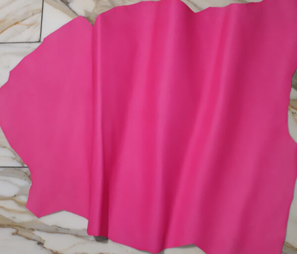 1x Lederhaut (SD-1431), neonpink 0,8mm, nappa