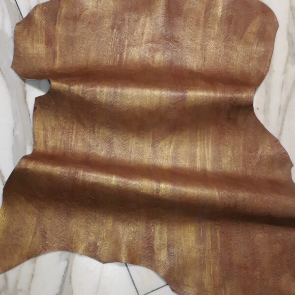 1x Lederhaut (SC-1445), altgoldfarben, 0,8mm, geprägt & handbemalt