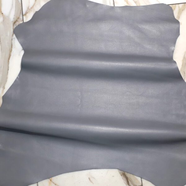 1x Lederhaut (SE-1475), taubengrau, 0,7mm, nappa