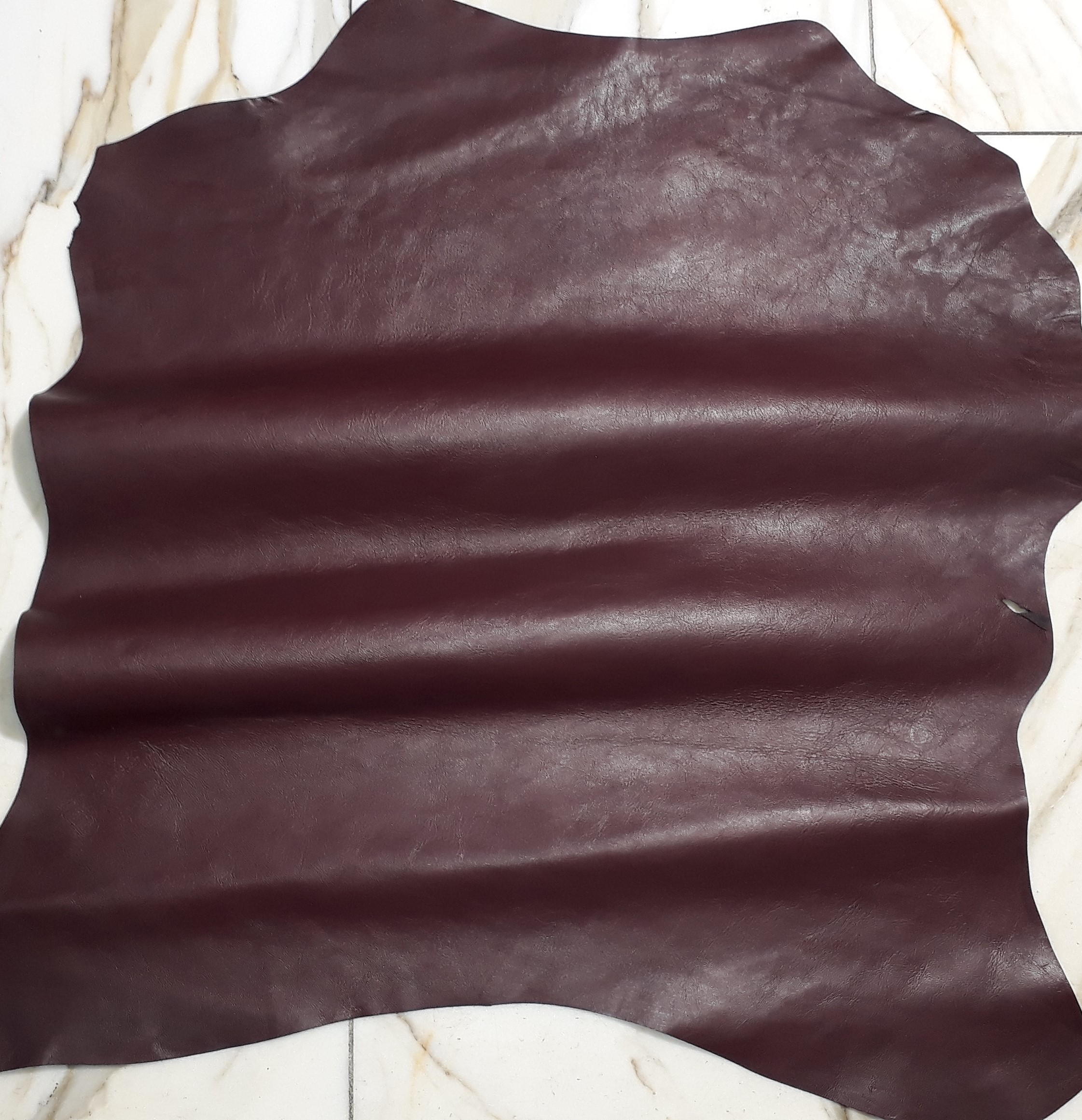 1x Lederhaut (LT-1594), auberginefarben, 0,7mm, nappa