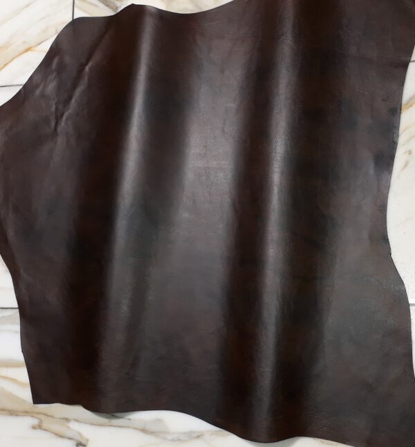 1x Lederhaut (GO-1613), maronenbraun, 0,7mm, nappa handbemalt
