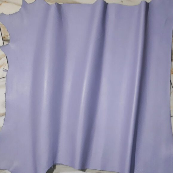 1x Lederhaut (LT-1628), fliederfarben, 0,6mm, nappa