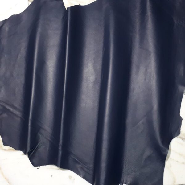 1x Lederhaut (LA-1687), marineblau, 0,7mm, nappa