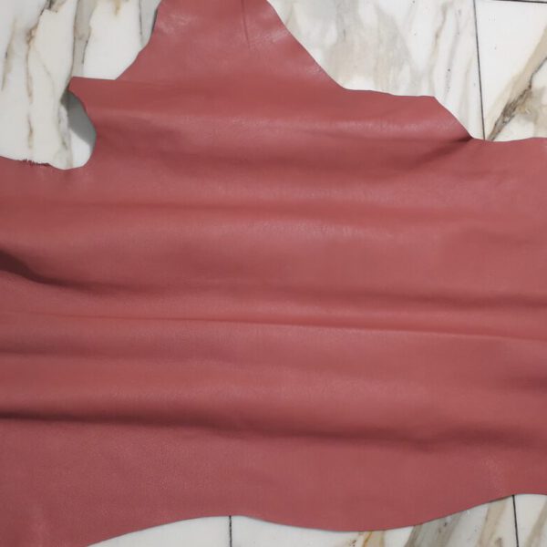 1x Lederhaut (GO-1697), lachsfarben, 0,7mm, nappa