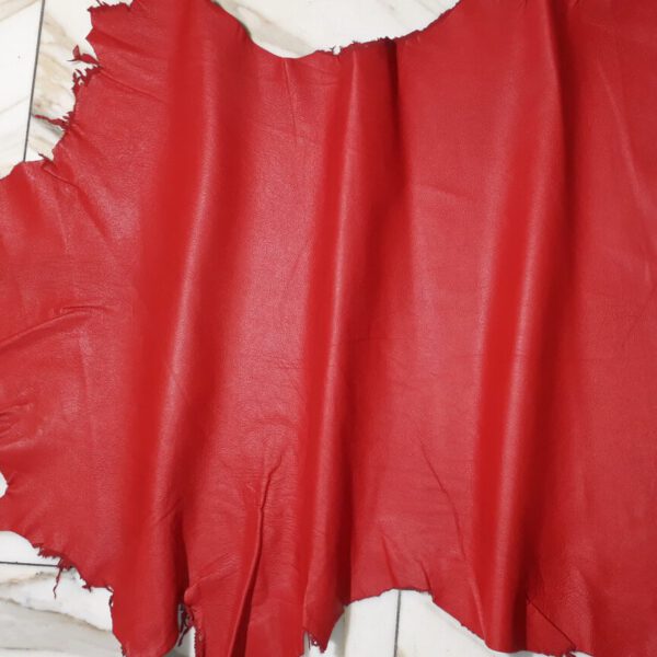 1x Lederhaut (GO-1696), erdbeerrot, 0,7mm, nappa