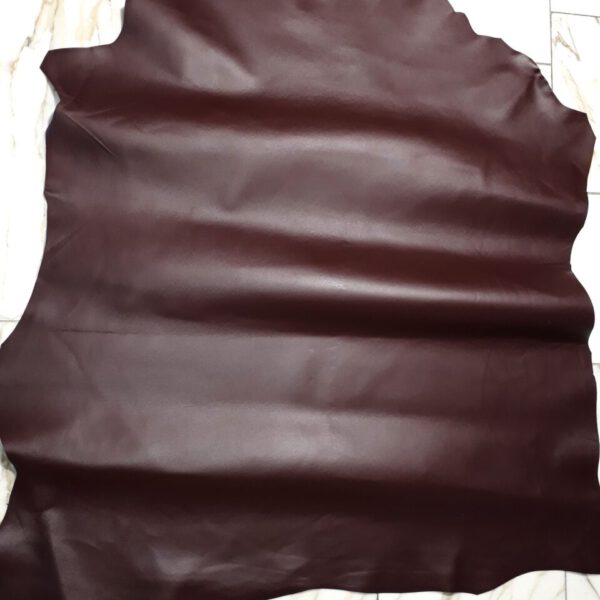 1x Lederhaut (SG-1761), auberginefarben, 0,9mm, nappa