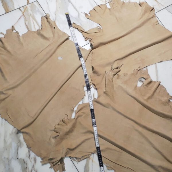 3-Lederhäute-Konvolut (XO-1779), weizenfarben, 0,5mm, velours